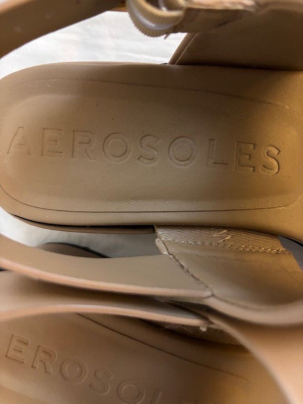Aerosoles Dove Nude Block Heel Dual Strap Sandal Size 8.5M - Picture 6 of 11